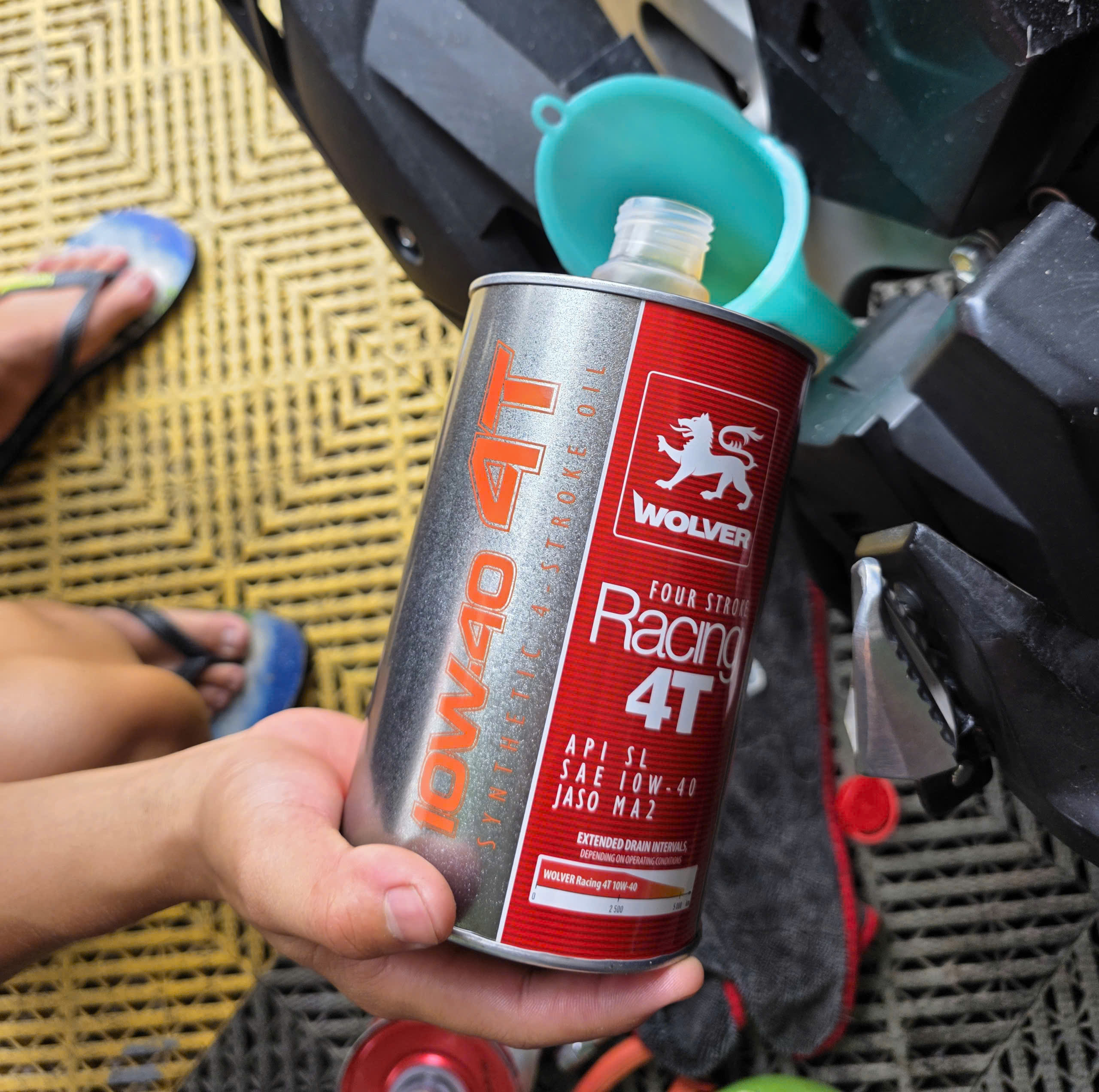 Nhớt Wolver 4T Racing 10W40 SL - Ảnh 3