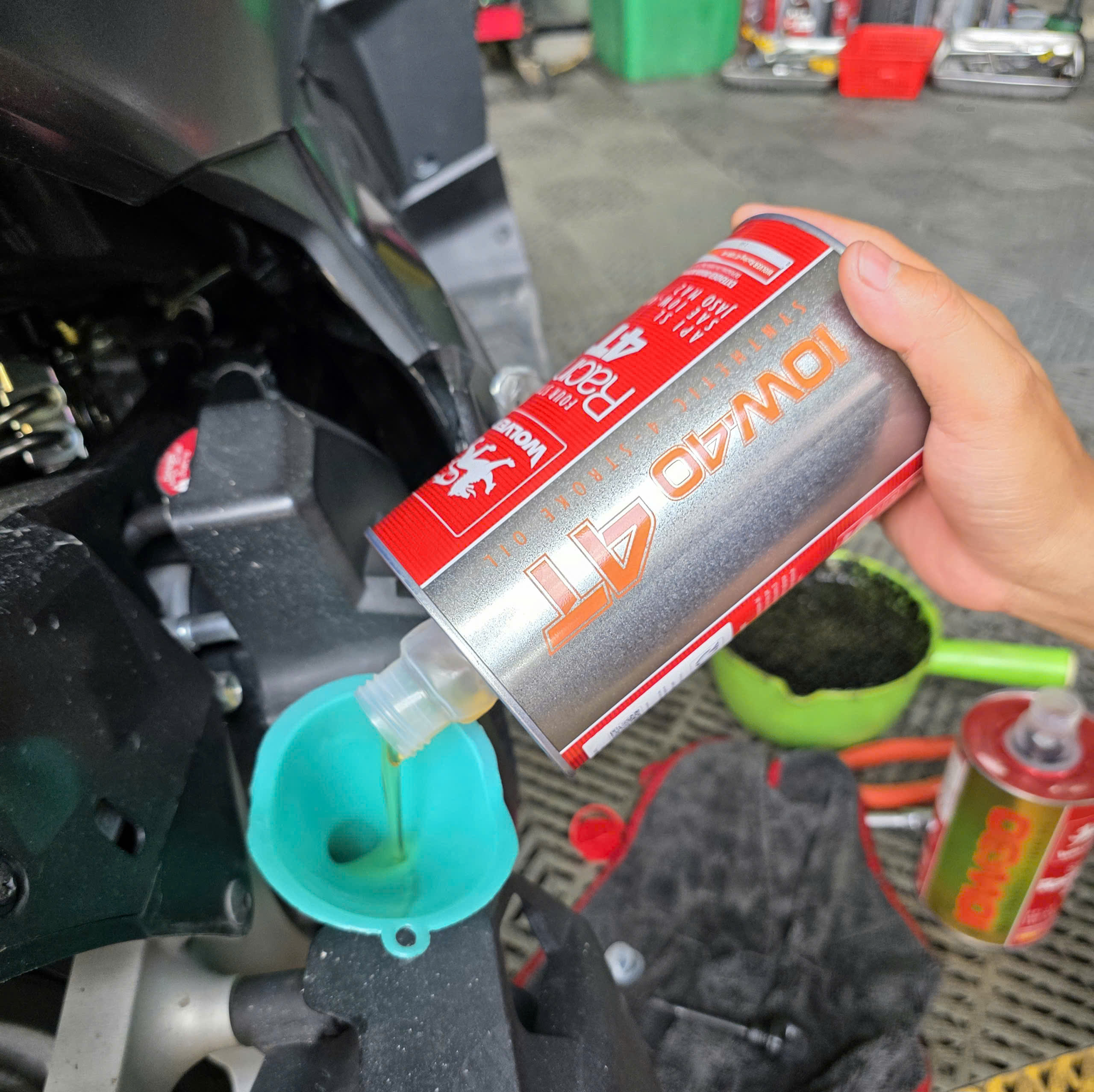 Nhớt Wolver 4T Racing 10W40 SL - Ảnh 5